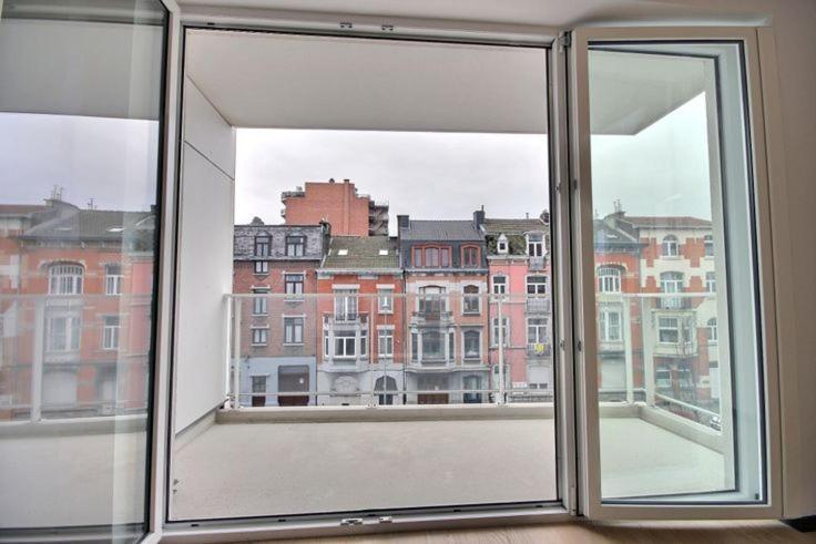Superbe Appartement Neuf Et Moderne A Liege Bagian luar foto